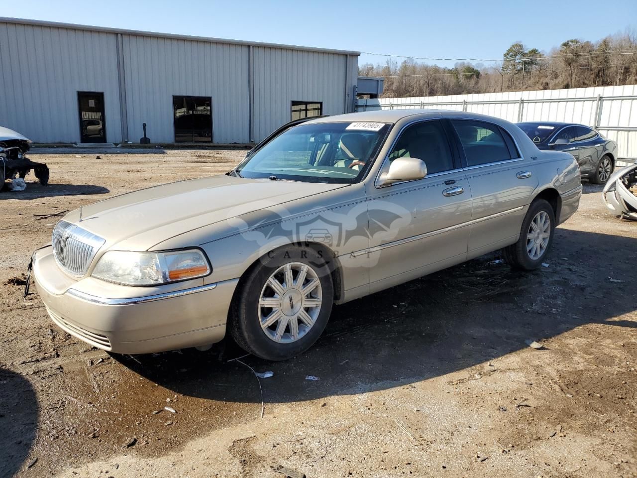 Lincoln Town Car SIGNATURE LIMITED 4.6L 8 2011