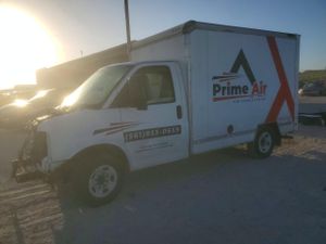 GMC Savana 4.8L 8 2012