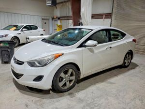 Hyundai Elantra 1.8L 4 2013
