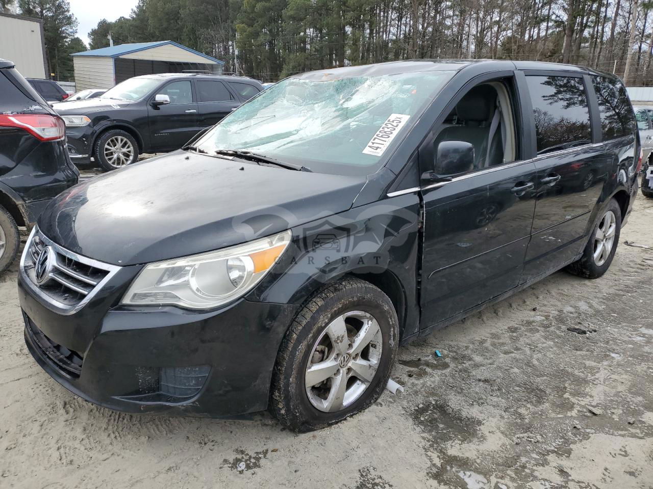 Volkswagen Routan SE 3.8L  6 2010