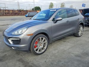 Porsche Cayenne 4.8L 8 2011