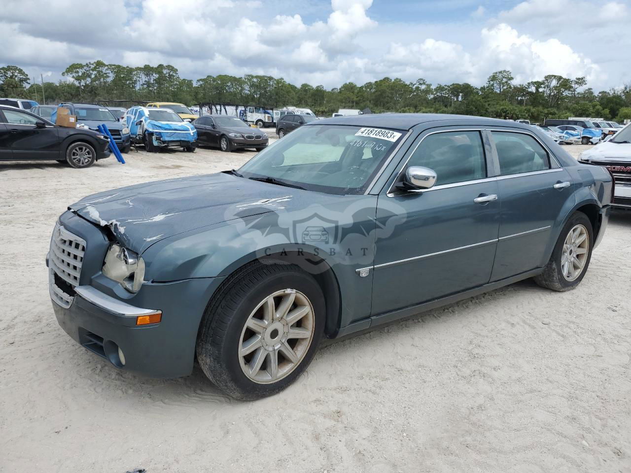 Chrysler 300 5.7L  8 2005