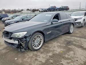 BMW 7 Series 4.4L 8 2013