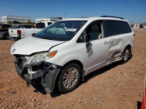 Toyota Sienna 3.5L 6 2013