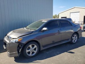 Toyota Corolla 1.8L 4 2013