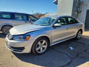 Volkswagen Passat 2.5L 5 2012