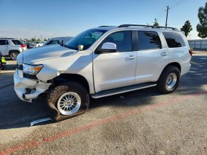 Toyota Sequoia 5.7L 8 2011