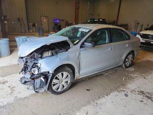 Volkswagen Jetta 2.0L 4 2013