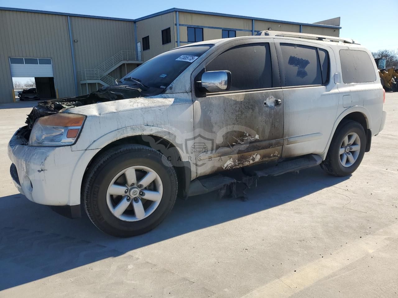 Nissan Armada SV 5.6L 8 2011