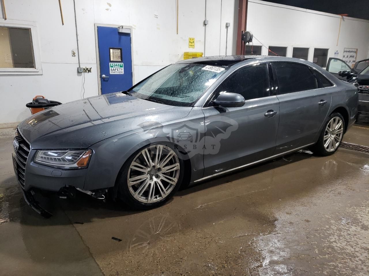 Audi A8 L QUATTRO 4.0L 8 2015