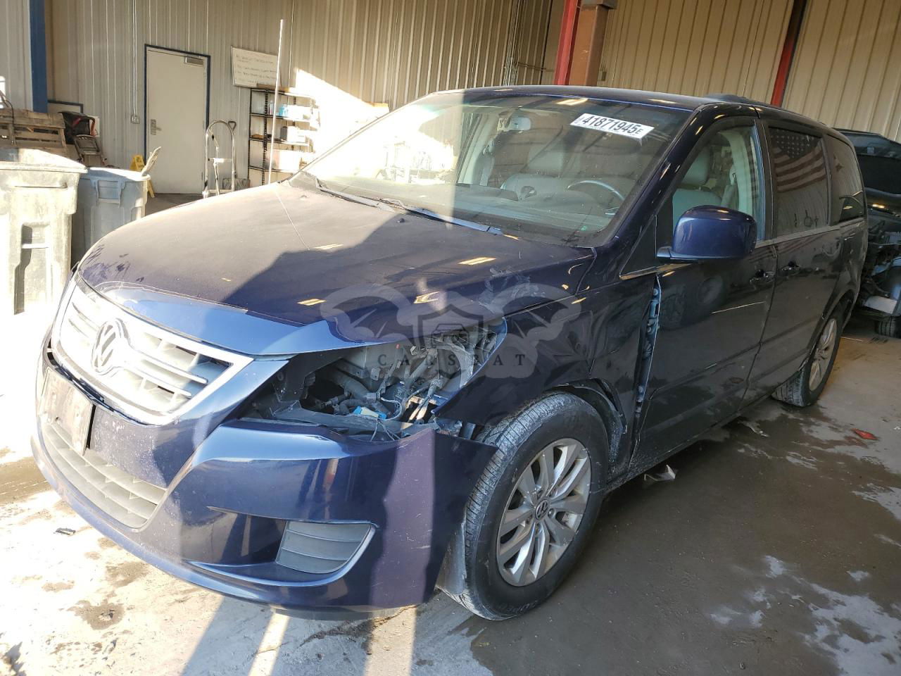 Volkswagen Routan SE 3.6L  6 2012