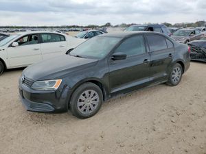 Volkswagen Jetta 2.0L 4 2013