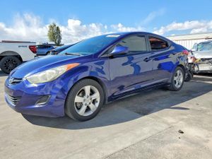 Hyundai Elantra 1.8L 4 2013