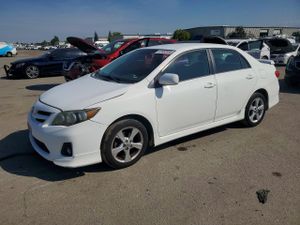Toyota Corolla 1.8L 4 2012