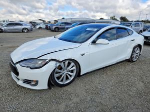 Tesla Model S 2014