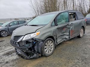 Toyota Sienna 3.5L 6 2011