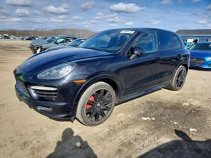 Porsche Cayenne 4.8L 8 2013