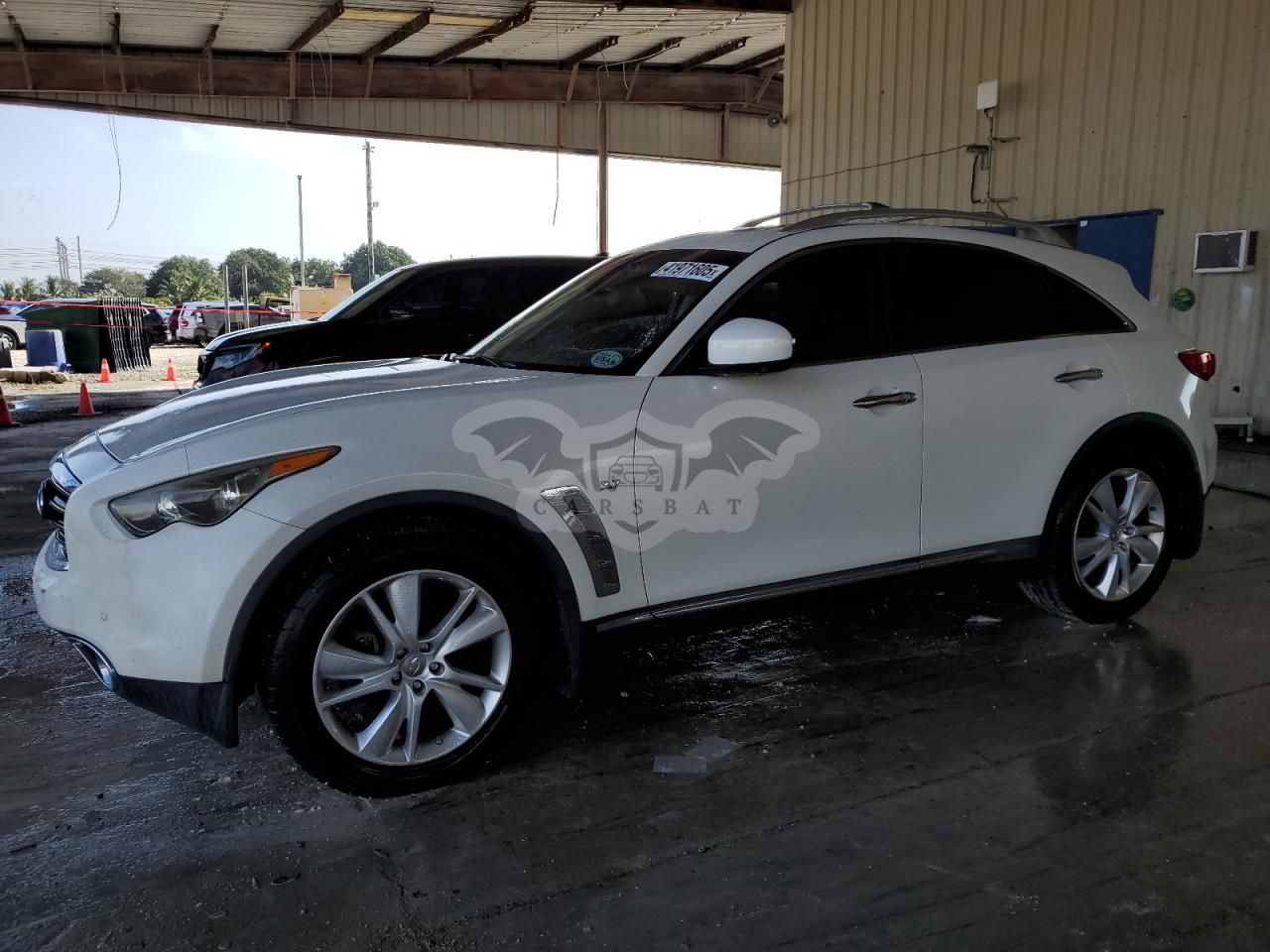 Infiniti QX70 3.7L 6 2014