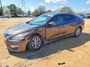Nissan Altima 2.5L 4 2015