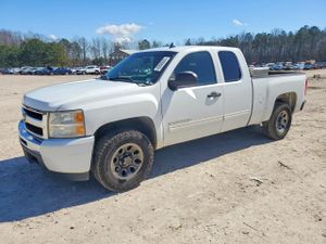 Chevrolet Silverado 1500 4.8L 8 2011