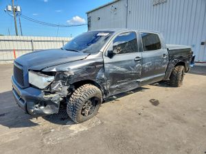 Toyota Tundra 5.7L 8 2010