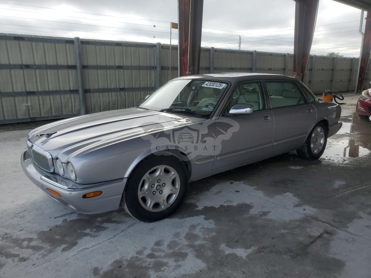 Jaguar XJ 4.0L 8 2001