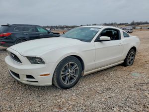 Ford Mustang 3.7L 6 2013