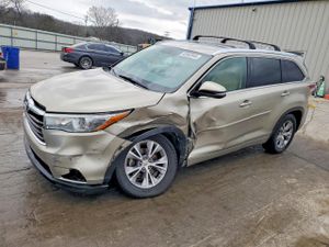 Toyota Highlander 3.5L 6 2015