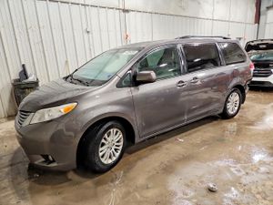 Toyota Sienna 3.5L 6 2012
