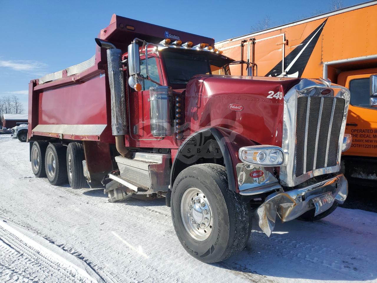Peterbilt 389/520 12.9L  6 2021