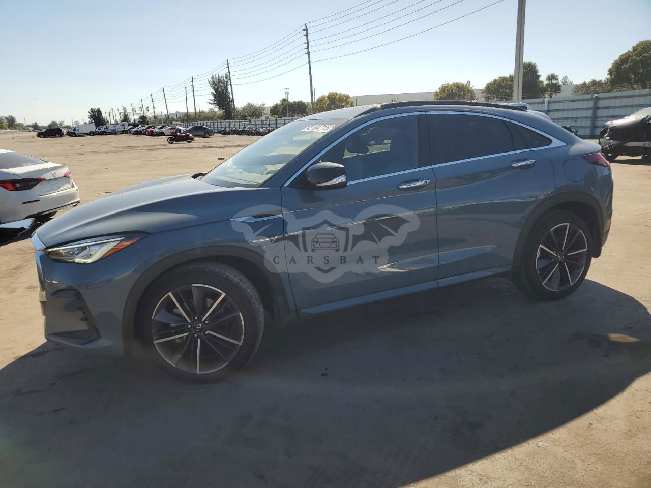 Infiniti QX50 LUXE 2.0L  4 2024