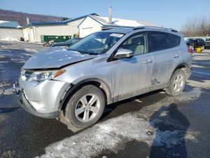 Toyota Rav4 XLE 2.5L 4 2013