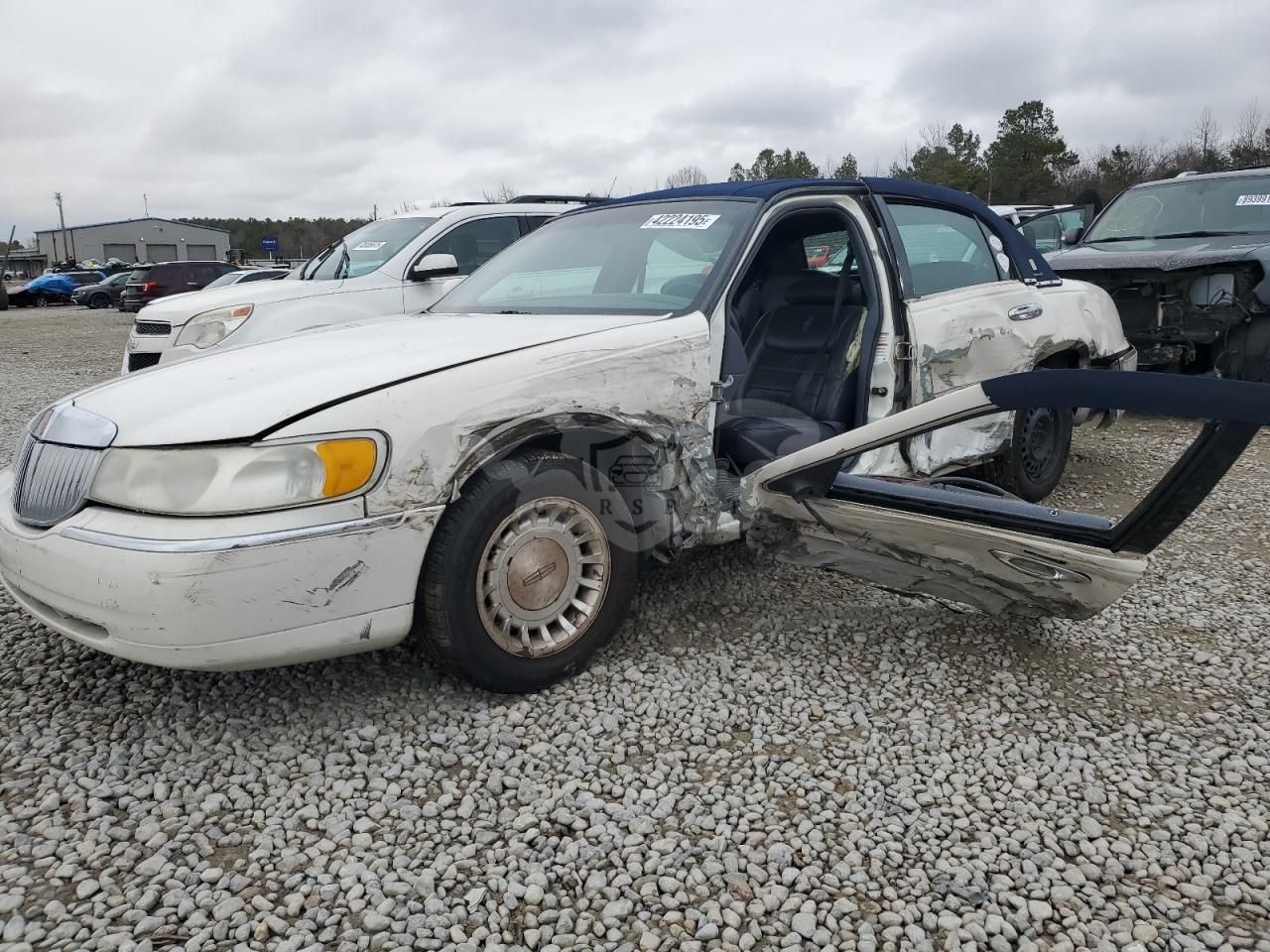 Lincoln Town Car EXECUTIVE 4.6L 8 2001