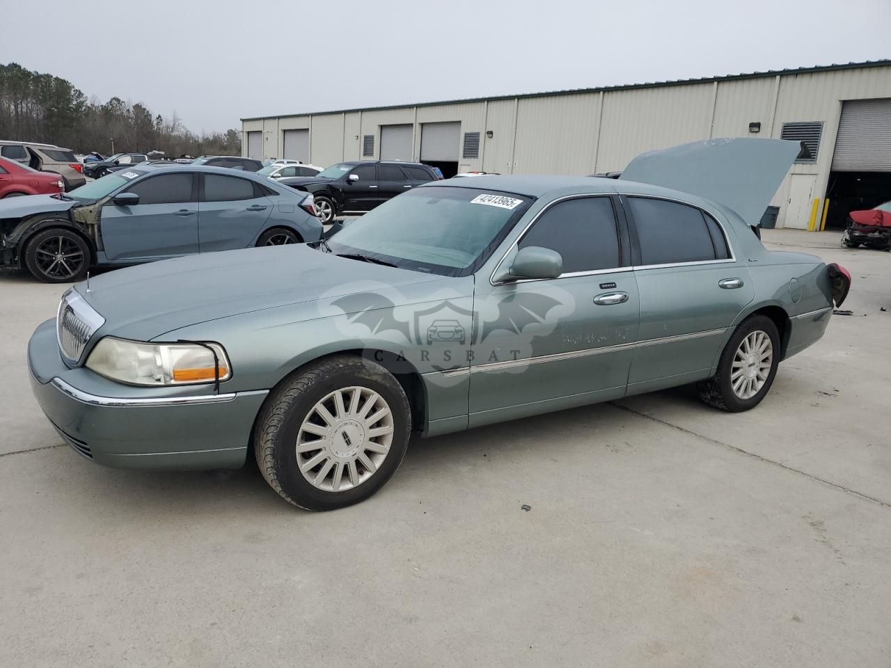 Lincoln Town Car EXECUTIVE 4.6L 8 2004