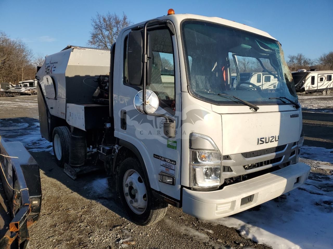 Isuzu NPR 6.6L 8 2023