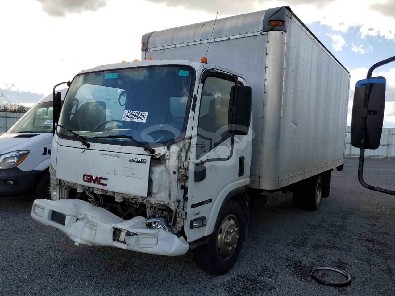 GMC W-series W45042 6.0L 8 2009