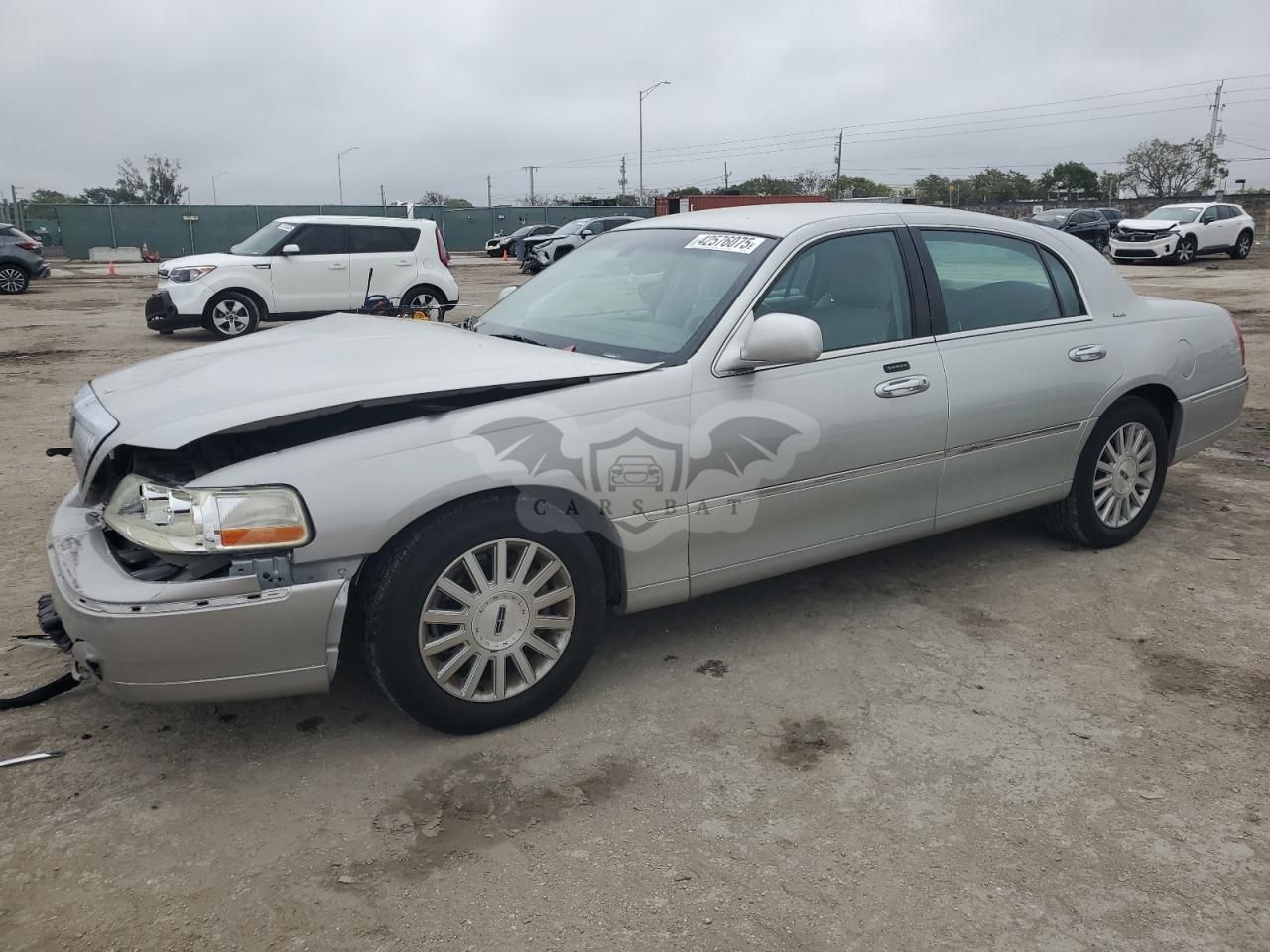 Lincoln Town Car ULTIMATE 4.6L 8 2004
