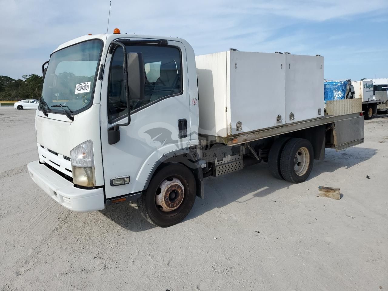 Isuzu NPR 6.0L 8 2013