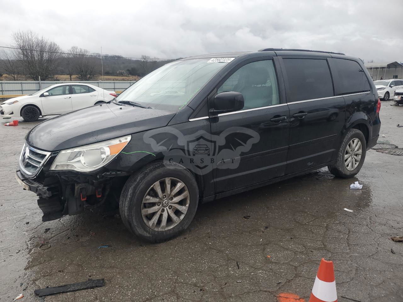 Volkswagen Routan SE 3.6L  6 2012