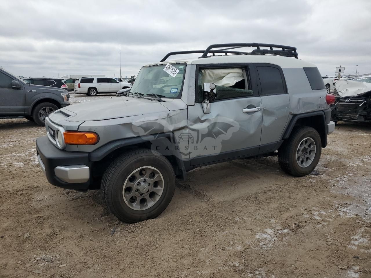 Toyota FJ Cruiser 4.0L 6 2012