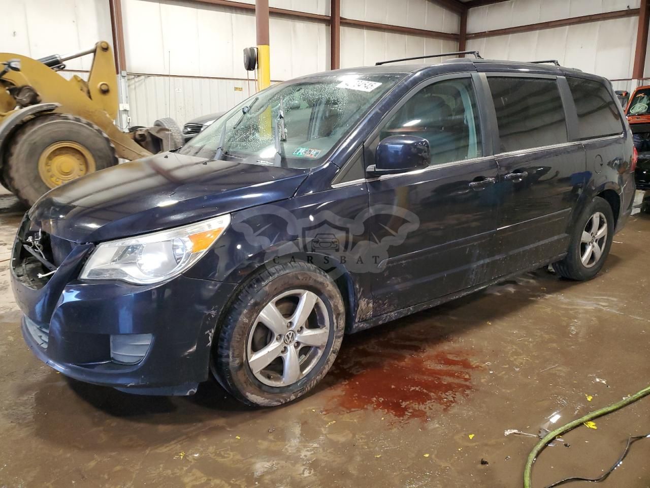Volkswagen Routan SEL 3.6L 6 2011