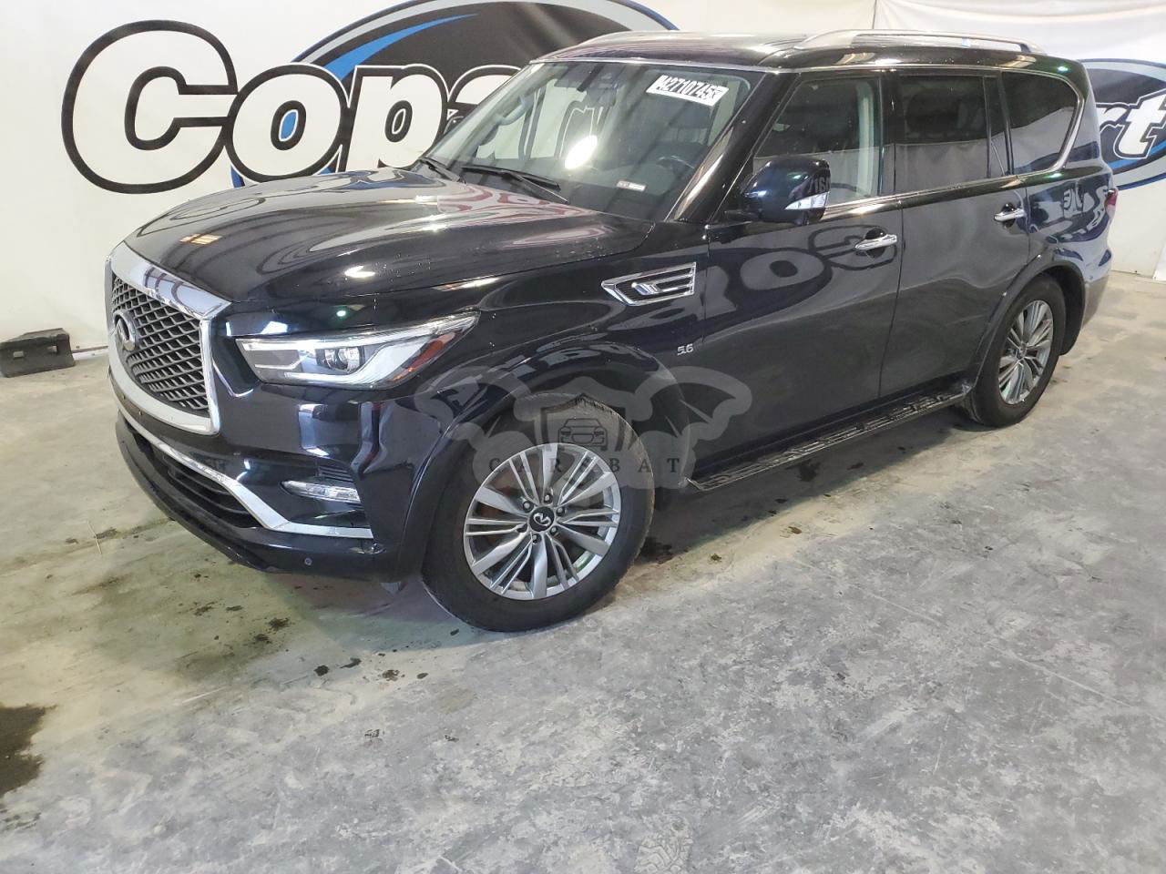 Infiniti QX80 LUXE 5.6L  8 2020