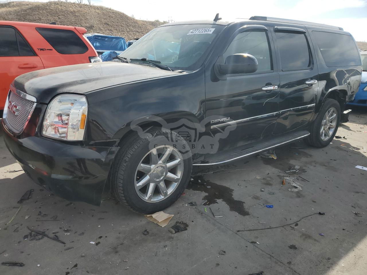 GMC Yukon DENALI 6.2L  8 2011
