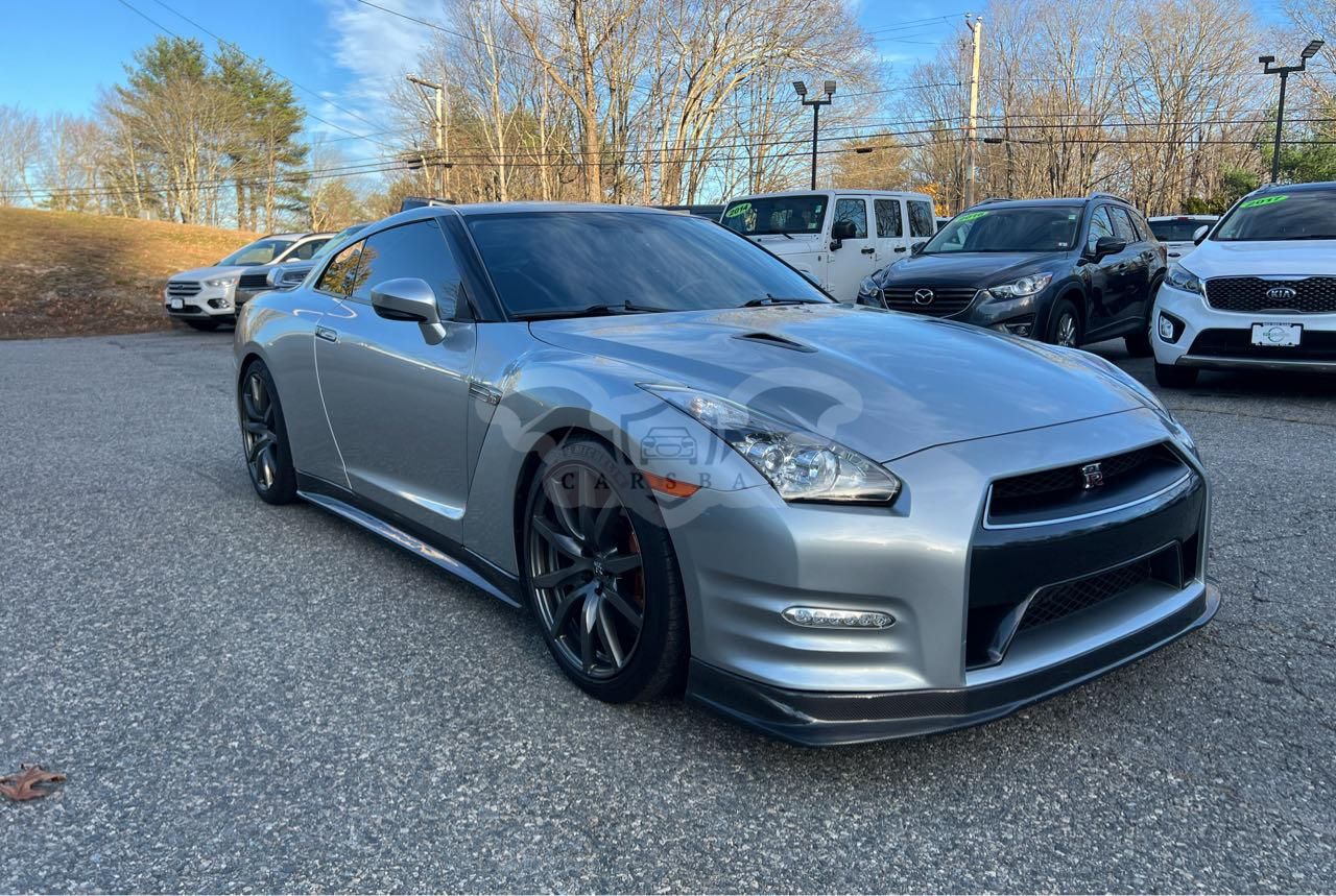 Nissan GT-R PREMIUM 3.8L 6 2013