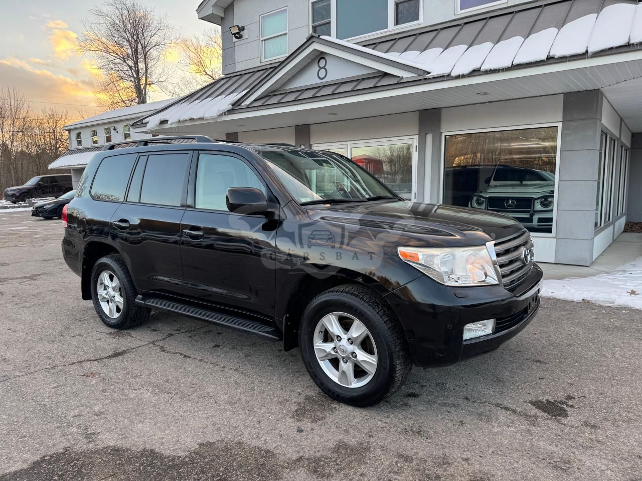 Toyota Land Cruiser 5.7L 8 2011