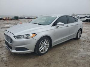 Ford Fusion SE 2.5L 4 2015