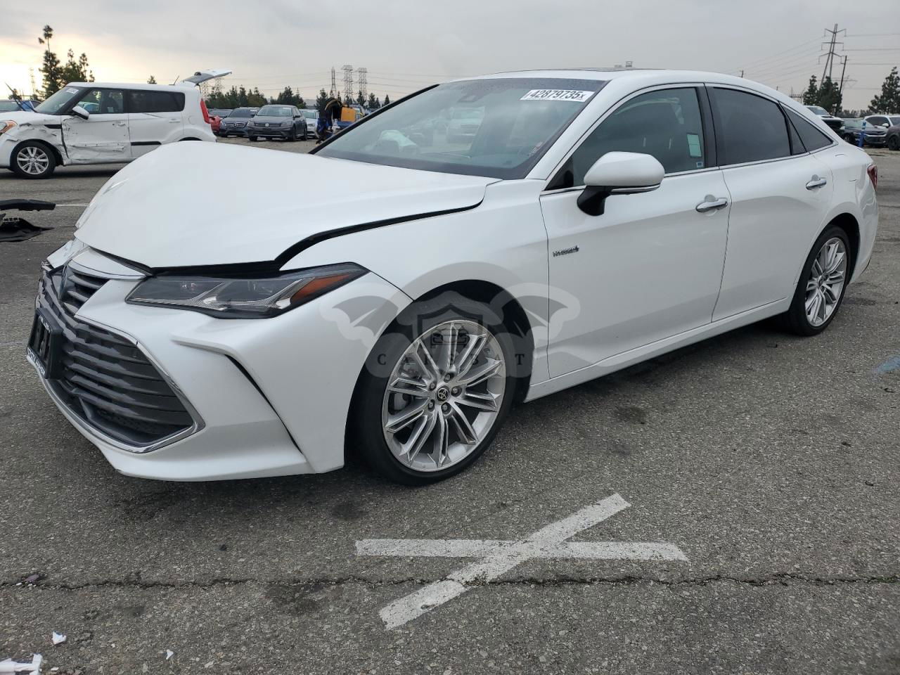 Toyota Avalon LIMITED 2.5L  4 2021