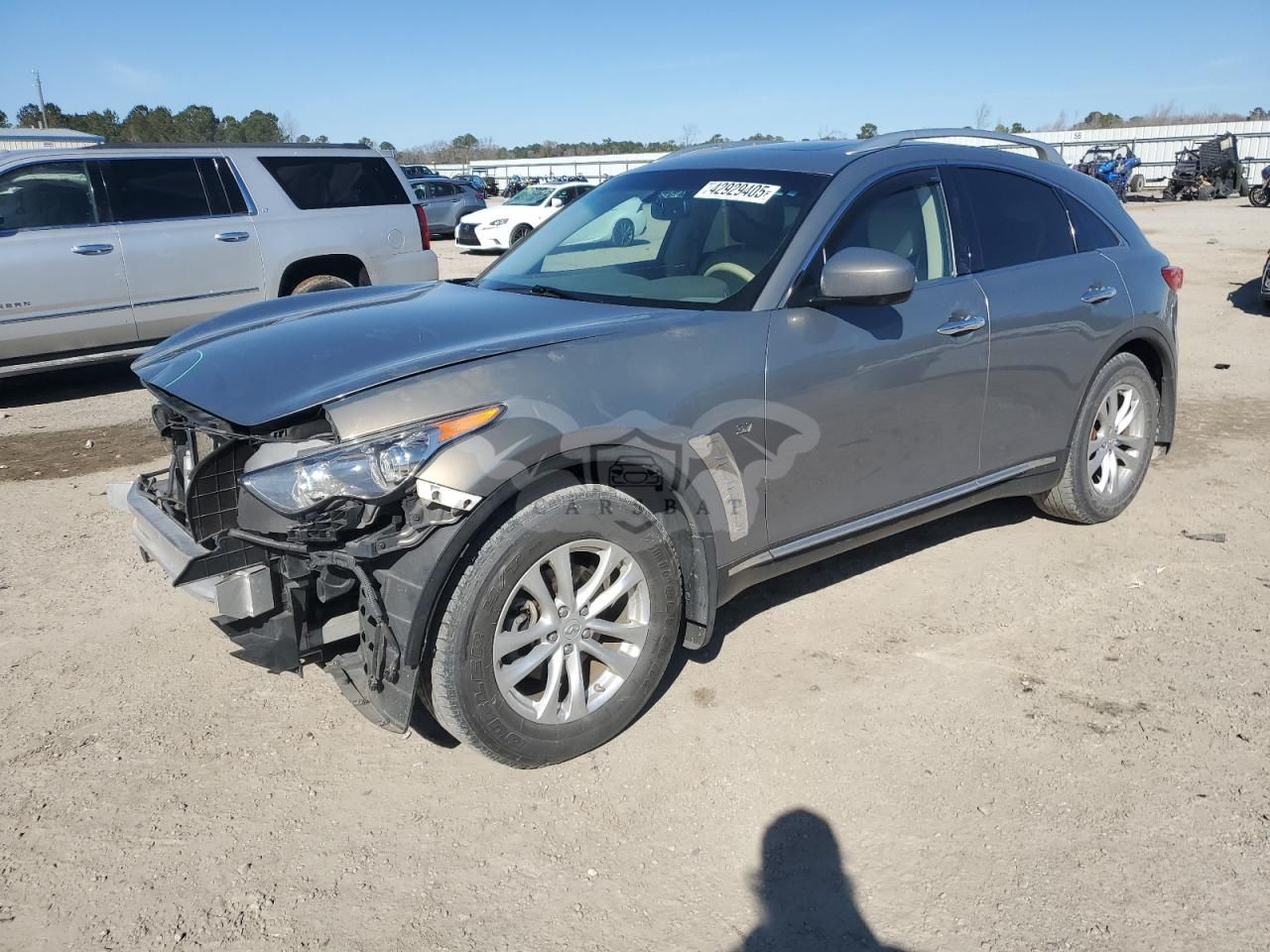 Infiniti QX70 3.7L 6 2015