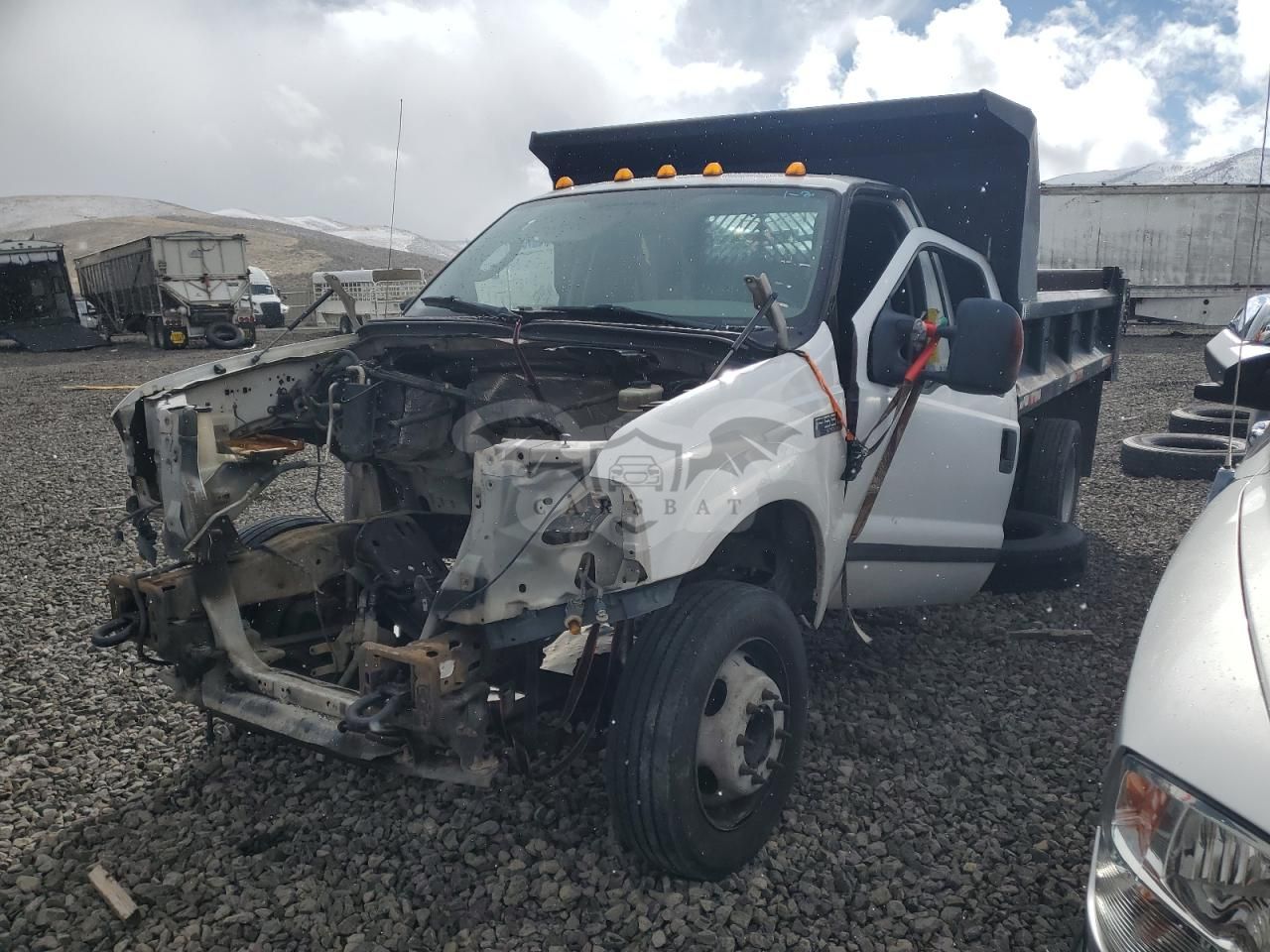 Ford F550 SUPER DUTY 6.0L 8 2004