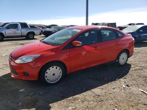 Ford Focus SE 2.0L 4 2014